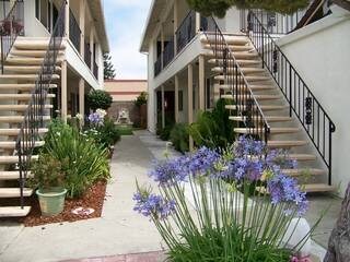 Foto principal - 3452 Redwood Ct