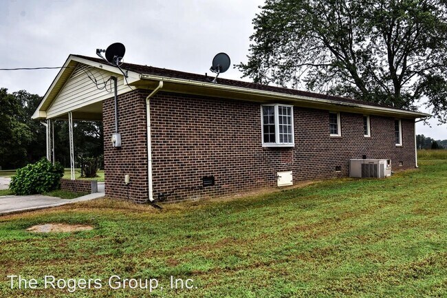 Building Photo - 2 br, 1.5 bath House - 2536 Rocky Ford Rd