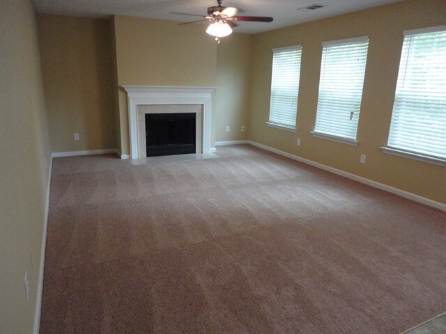 Foto del edificio - 2944 Jasmine Brook Ct