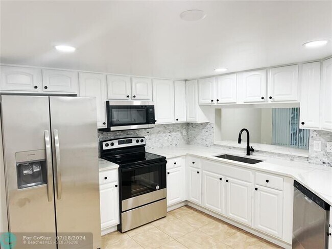 Foto del edificio - 9877 Westview Dr