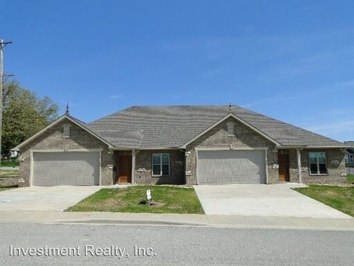 Primary Photo - 201 Pebblestone Ln