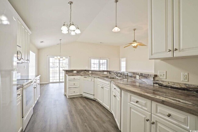Foto del edificio - 3096 Rockwater Cir