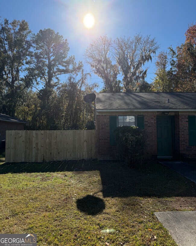 Foto del edificio - 406 Admiral's Walk Dr