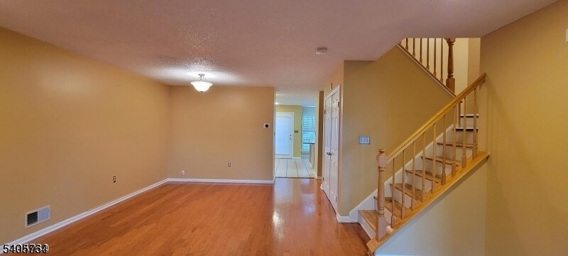 Building Photo - 6 Cabot Way