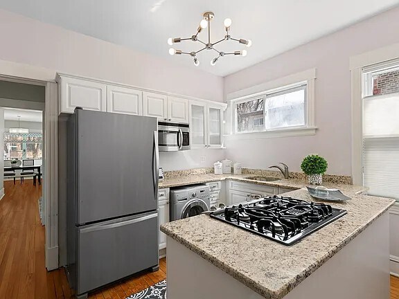 Foto del edificio - 6070 N Hermitage Ave