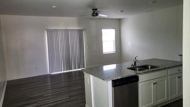 Living/Dining - 3405 Walker Dr