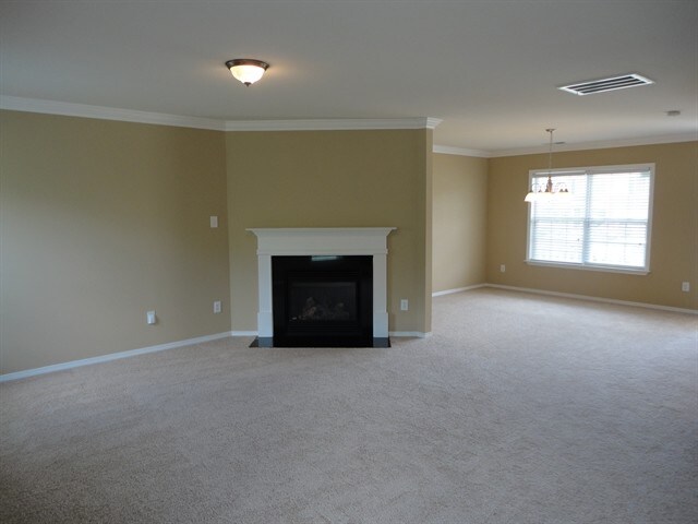 Foto del edificio - 1717 Cabarrus Crossing Dr