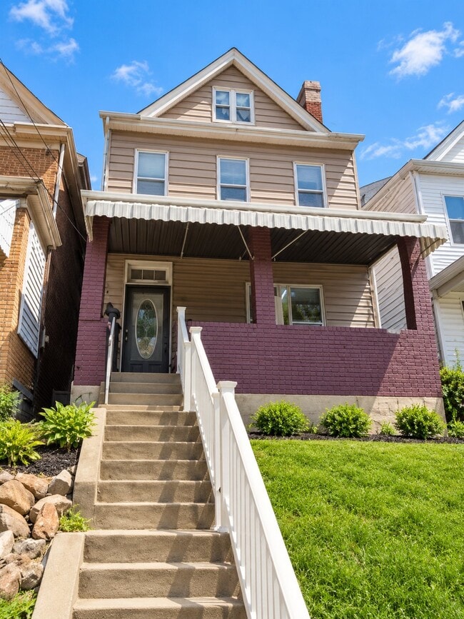 Building Photo - 135 Wynoka St
