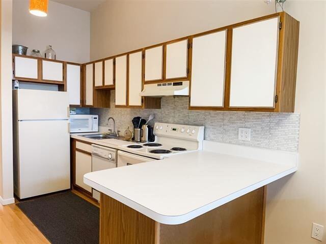 Foto del edificio - 420 Monroe St