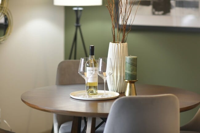 Decoración del comedor - The Easton Apartment Homes