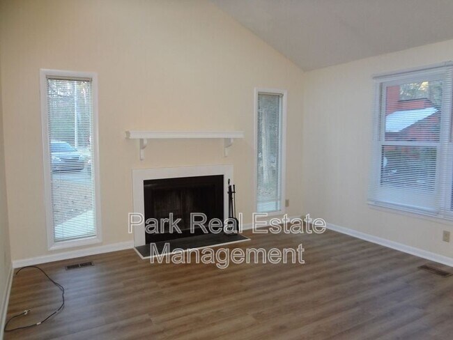 Foto del edificio - 108 Aberdeen Ct