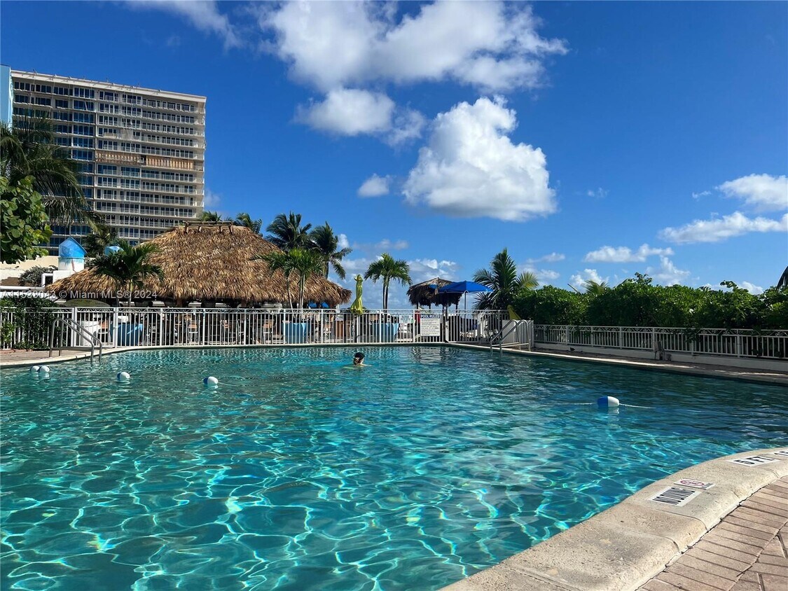 Foto principal - 4040 Galt Ocean Dr