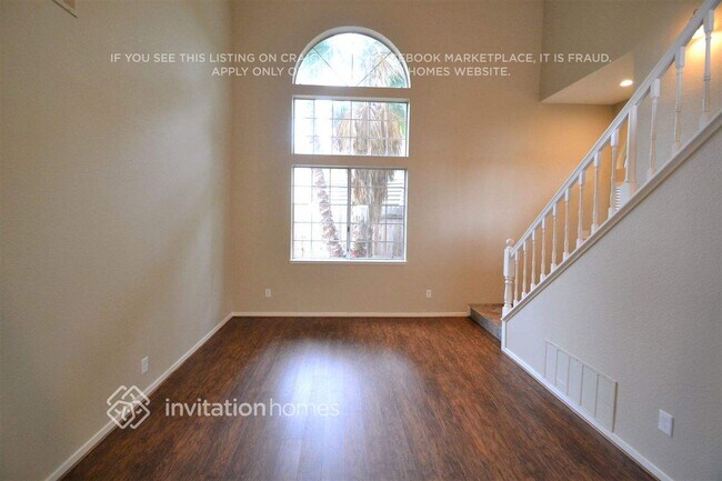 Foto del edificio - 418 Stoneybrook Ln