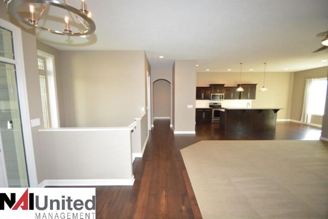 Building Photo - Three bedroom, Three bathroom home for rent