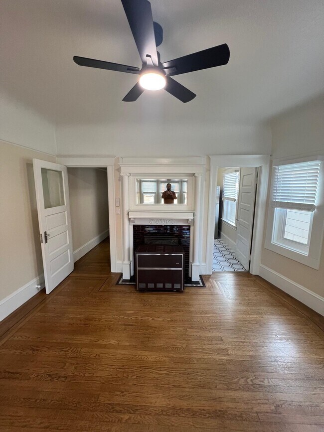 Building Photo - 7 Monte Vista Ave