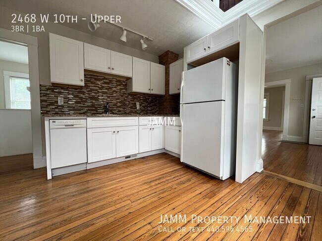 Foto del edificio - 2468 W 10th St