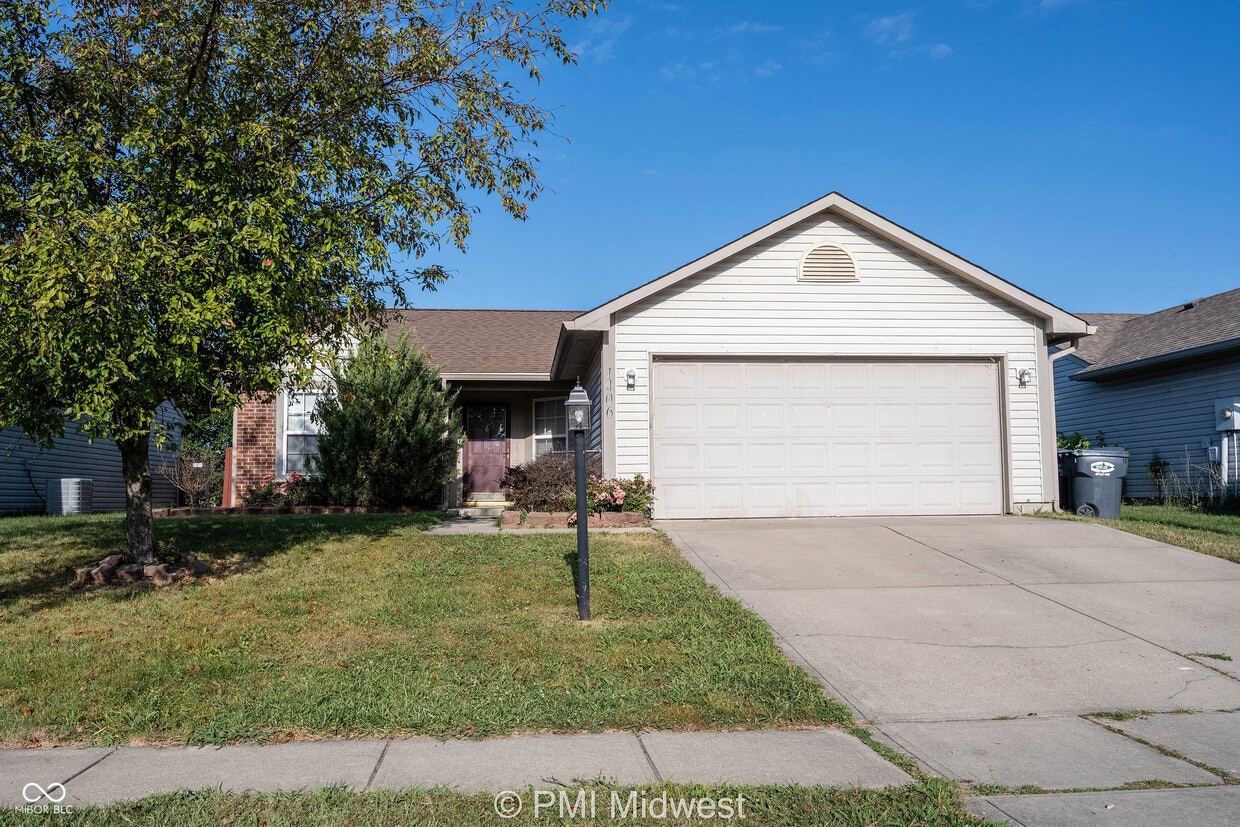 Primary Photo - 1406 Blue Grass Pkwy