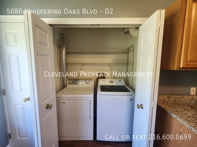 Foto del edificio - 5080 Whispering Oaks Blvd