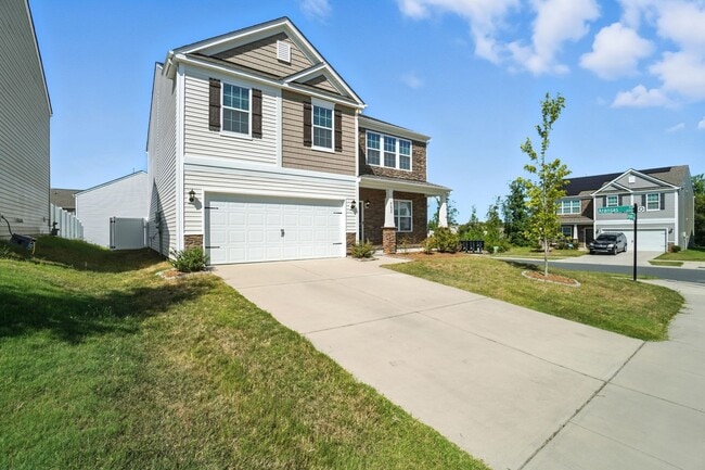 Building Photo - Stunning home, Move-in Ready!