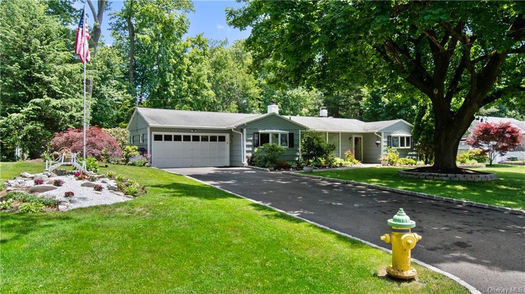 Primary Photo - 15 Birchwood Ln