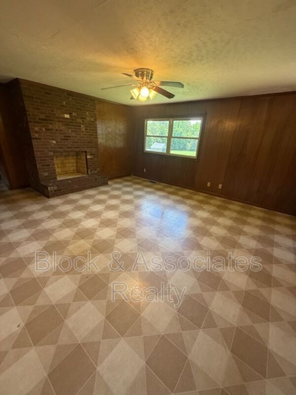 Foto del edificio - 304 Swaim St