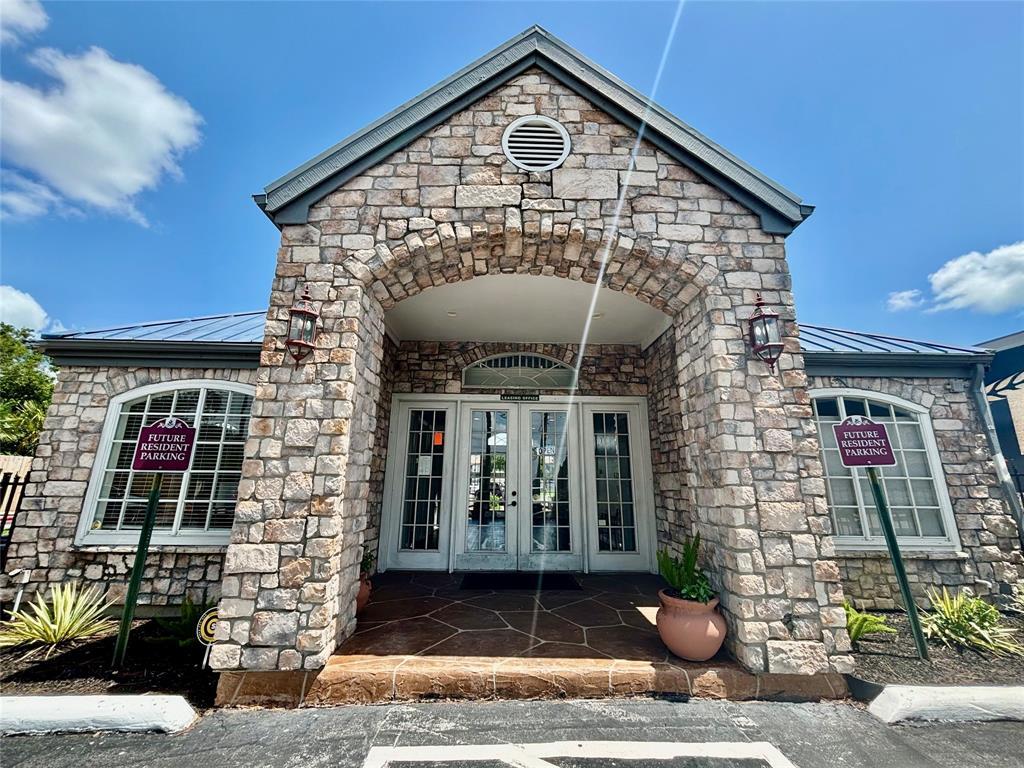 Foto principal - 6500 W 43rd St