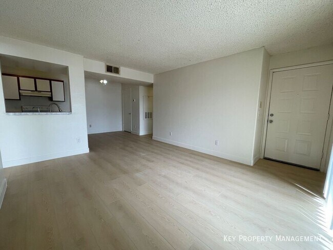 Building Photo - 5220 Mission Carmel Ln