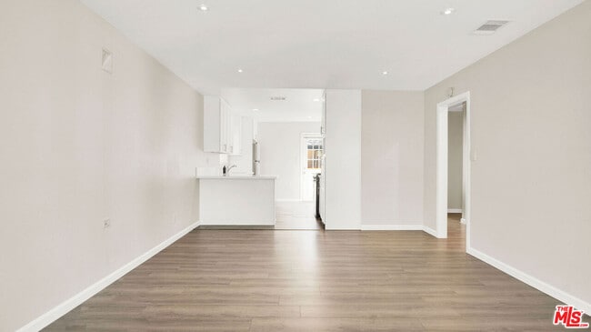 Building Photo - 10422 El Rancho Dr