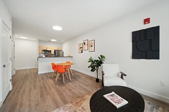 Building Photo - PINNACLE Orange Crossing