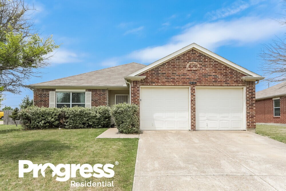 1611 Shady Shores Dr, Glenn Heights, TX 75154 House Rental in Glenn