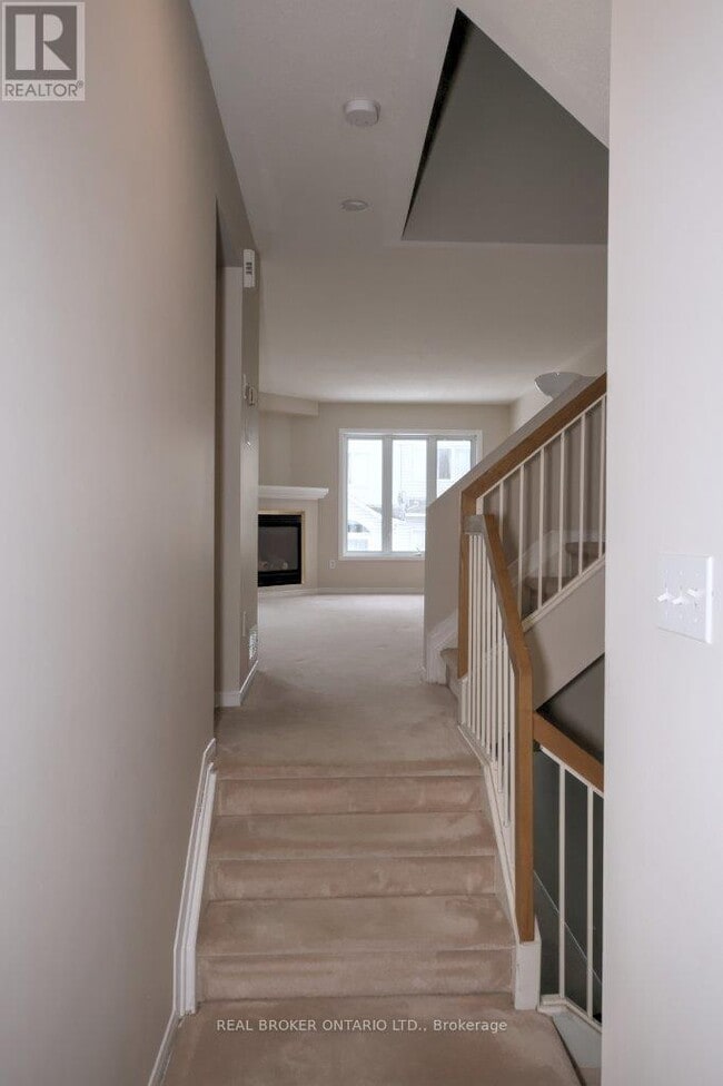 Building Photo - 363 Bakewell Crescent