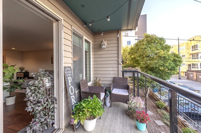 Foto del edificio - 2345 Boylston Ave E