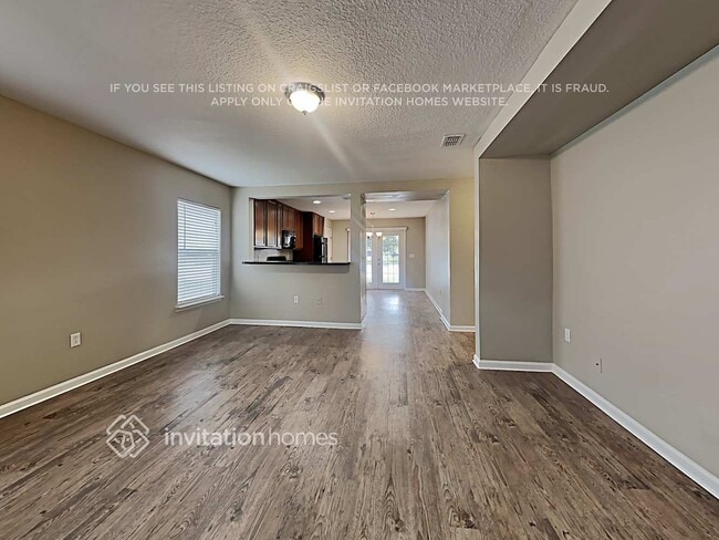 Building Photo - 12563 Pine Marsh Way