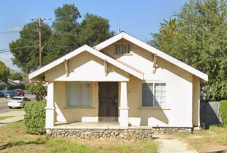 Building Photo - 591 W Monterey Ave