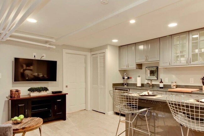 Foto del edificio - 1610 7th St NW