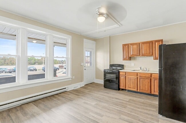 Foto del edificio - 306 S Front St