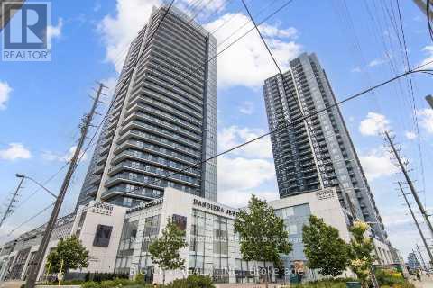 Photo du bâtiment - 3700 Hwy 7 W