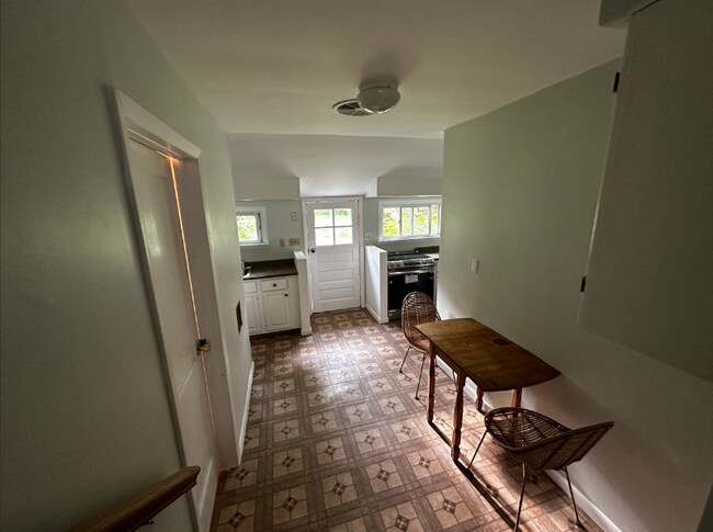 Foto del edificio - 79 Traver Rd