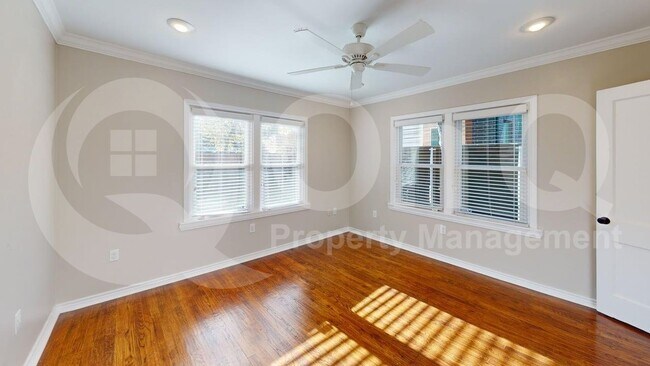 Building Photo - 2521 N Garrett Ave