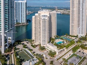 Building Photo - 888 Brickell Key Dr