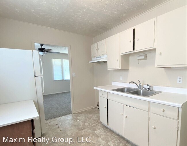 Foto del edificio - 3 br, 1 bath House - 6646 DECATUR ST