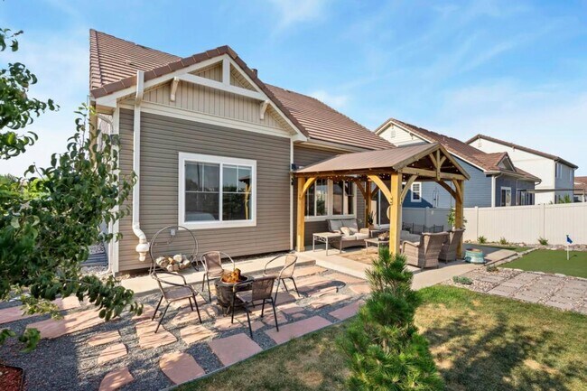 Foto del edificio - 5100 Eaglewood Ln