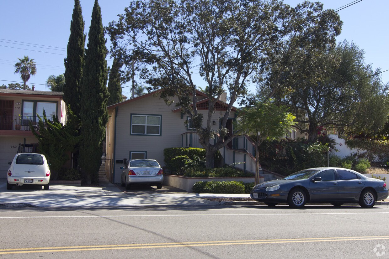 Foto principal - 4259-4265 Maryland St