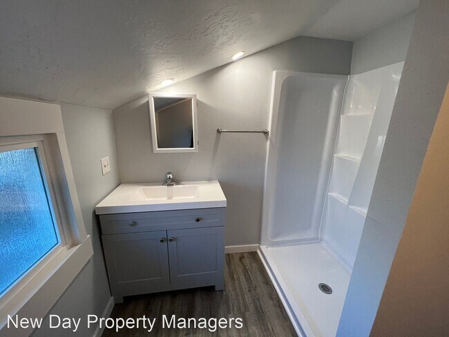 Building Photo - 5 br, 2 bath House - 2115 7th Ave N