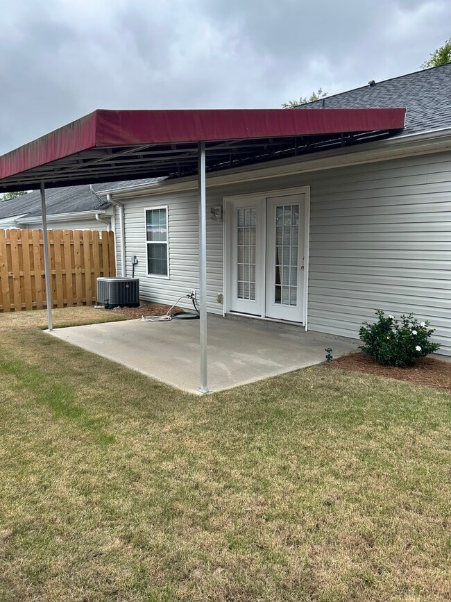 Building Photo - 5180 Aruba Cir