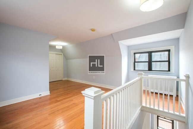 Building Photo - Brand new 2 bedrooms duplex apartment!