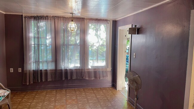 Building Photo - 4829 S Loomis Blvd