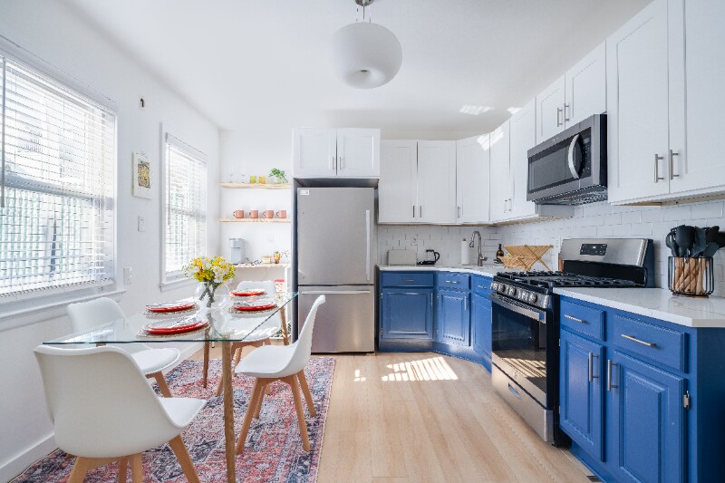 Primary Photo - 12 W 52nd St