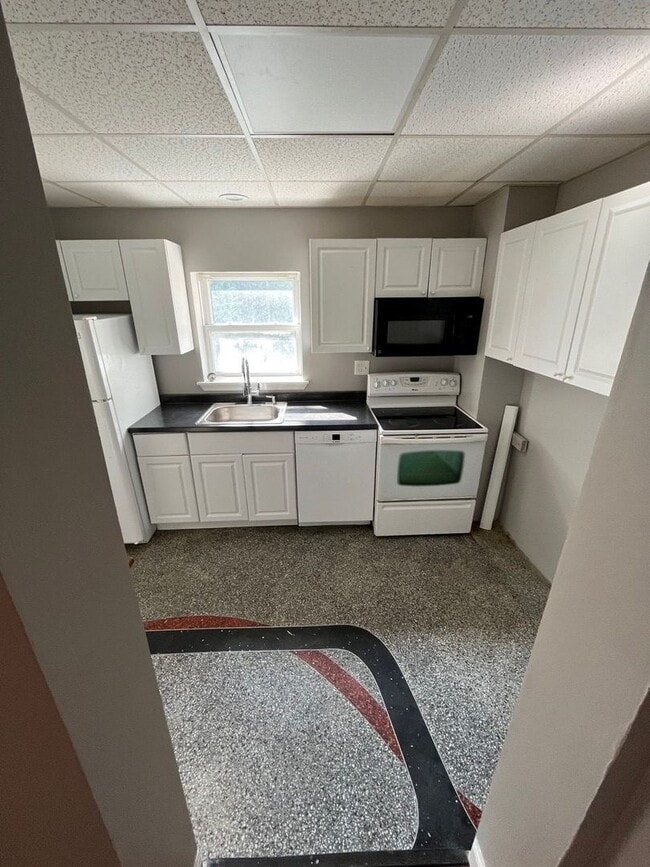 Foto del edificio - 2 BR Home Available in Allentown, PA
