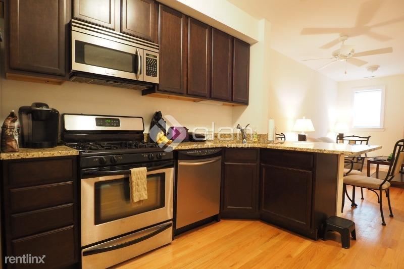 Foto principal - 5255 N Rockwell St